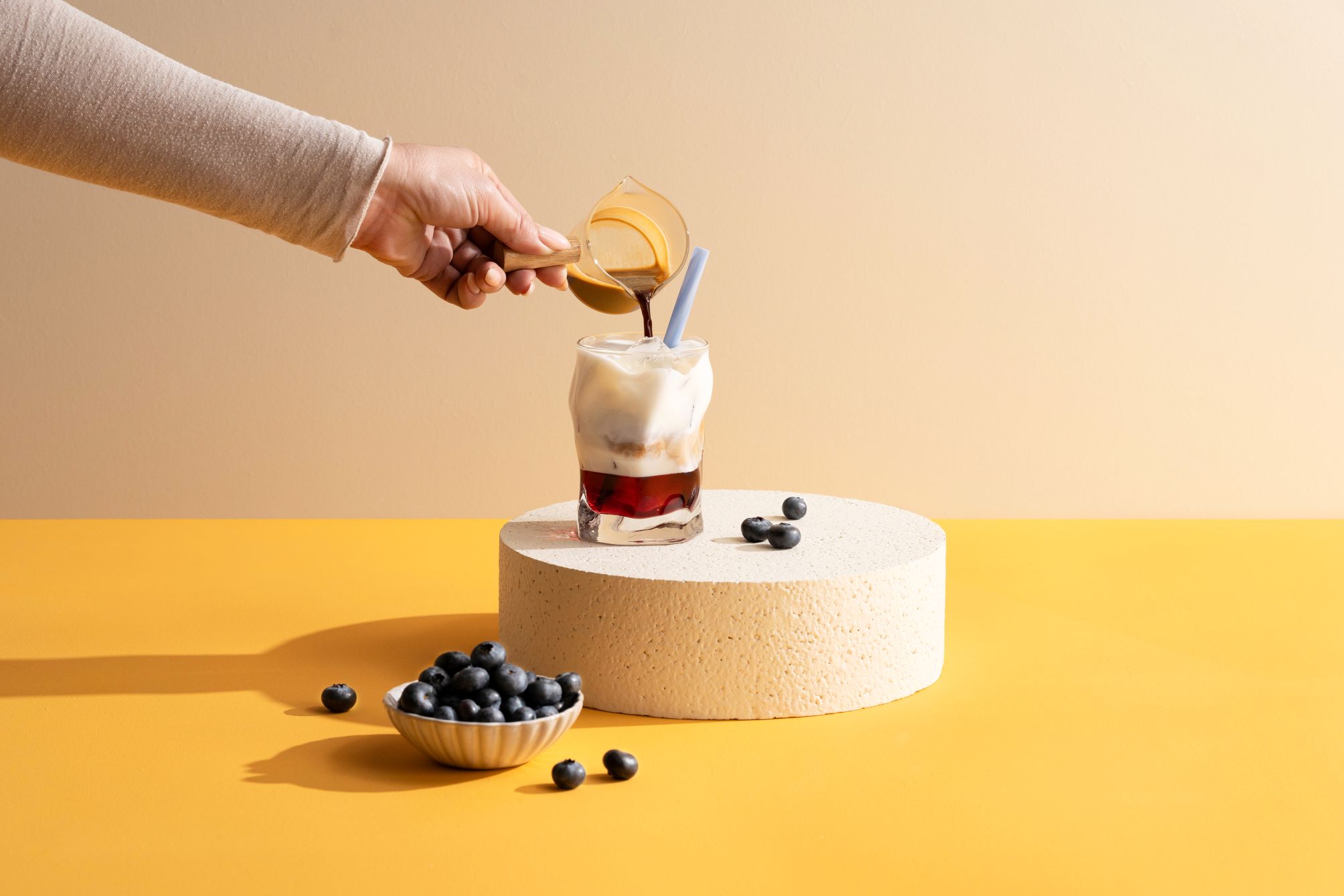 iced blueberry latte