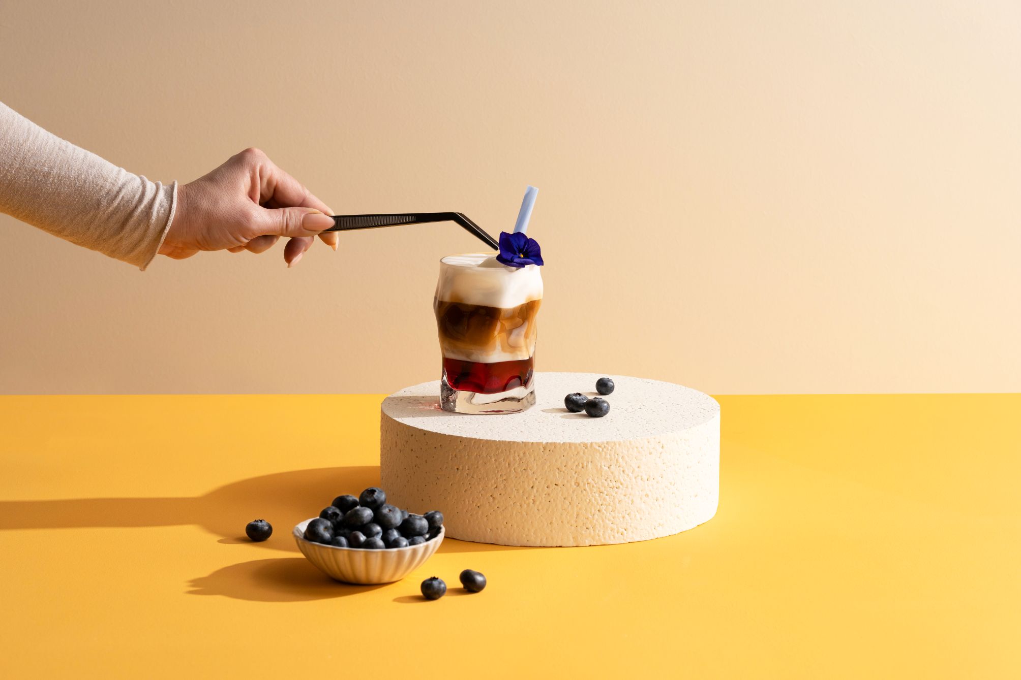 iced blueberry latte