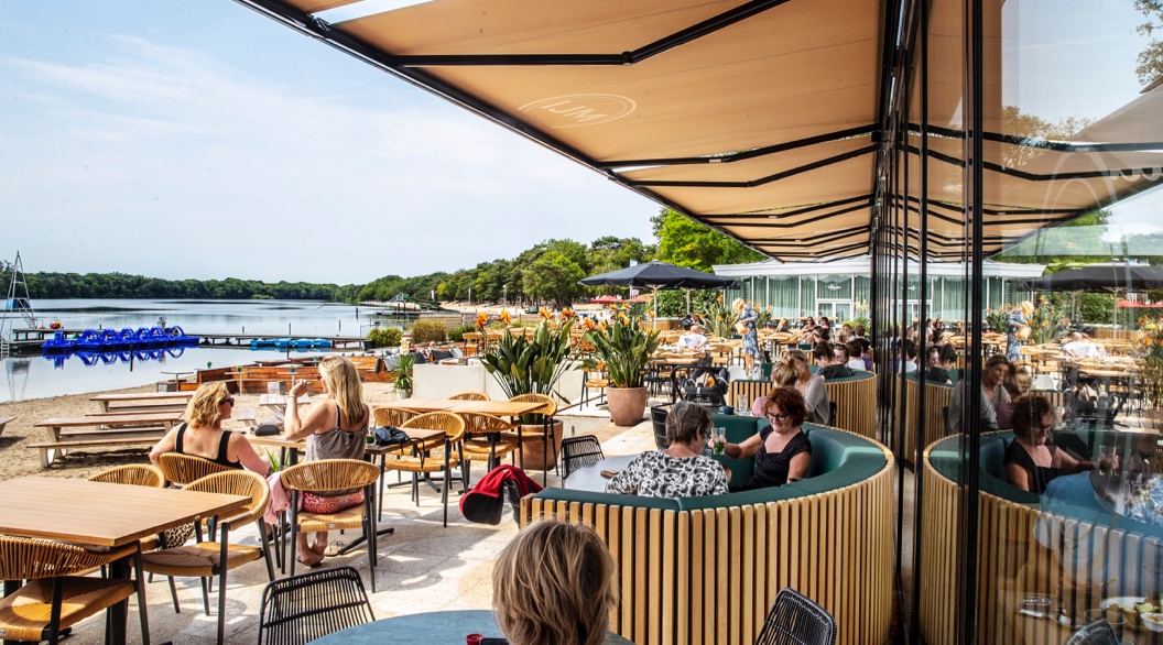 IJzeren Man Strandhuys | Lattiz