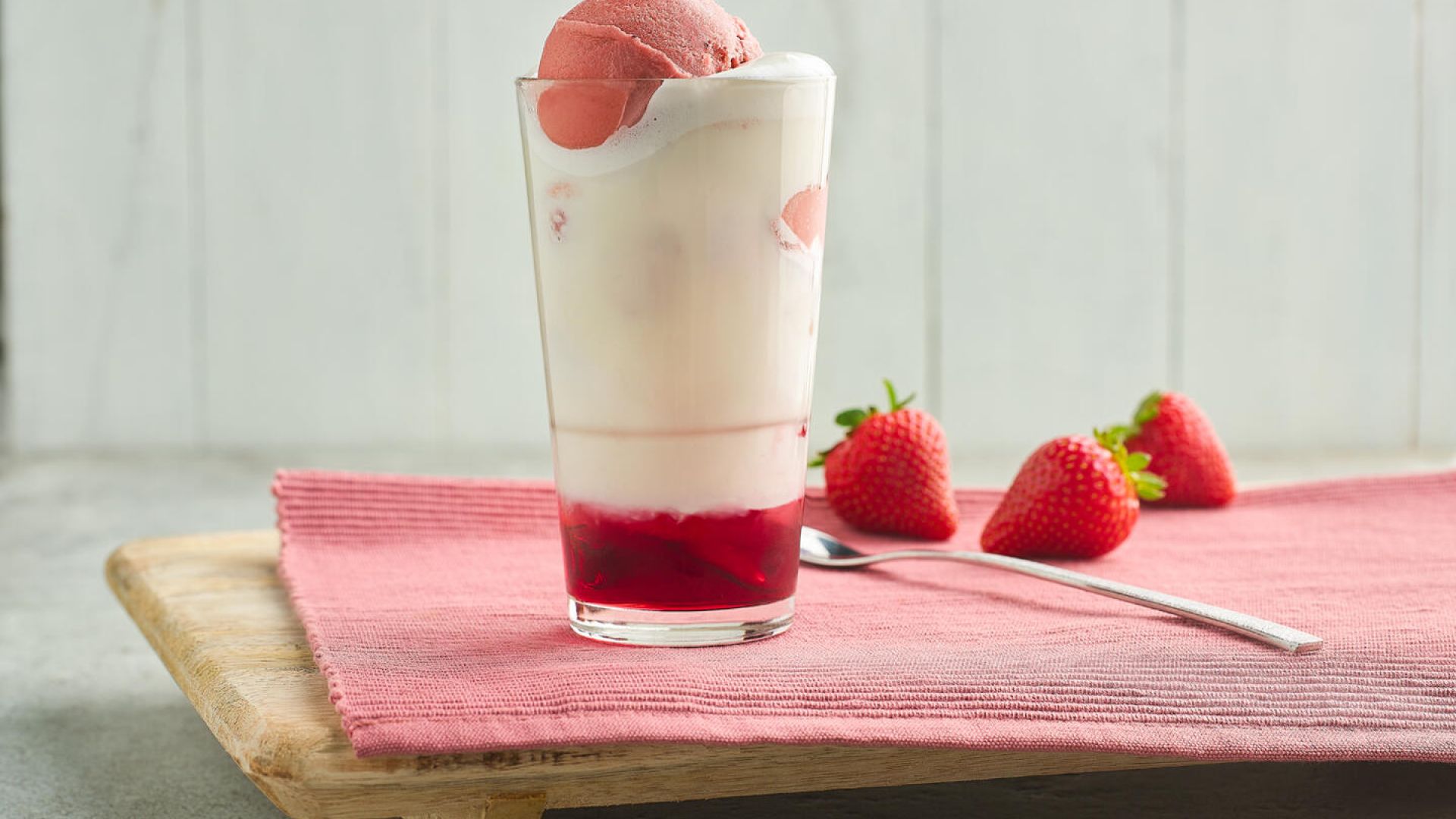 Strawberry sorbet latte